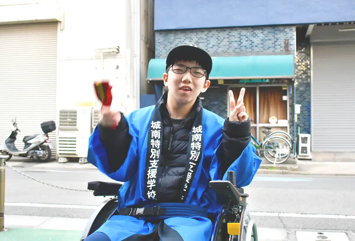 学生・先生へのインタビュー